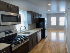 Building Photo - 3621 Spring Garden St