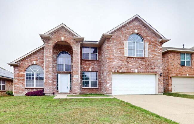 Building Photo - 5 Bedroom, 2.5 Grand Prairie Home for Lease