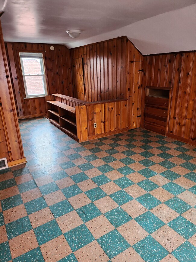 16258 Carlisle St, Detroit, MI 48205 House Rental in Detroit, MI