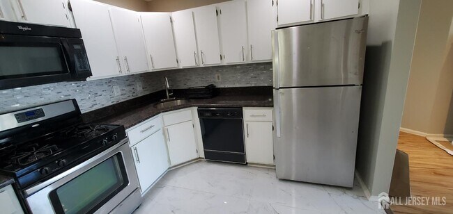 Foto del edificio - 261 Kempsey Dr