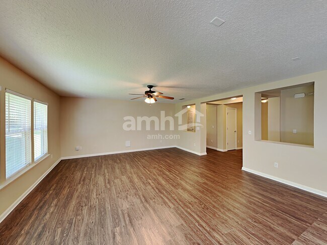 Foto del edificio - 11683 Springboard Drive