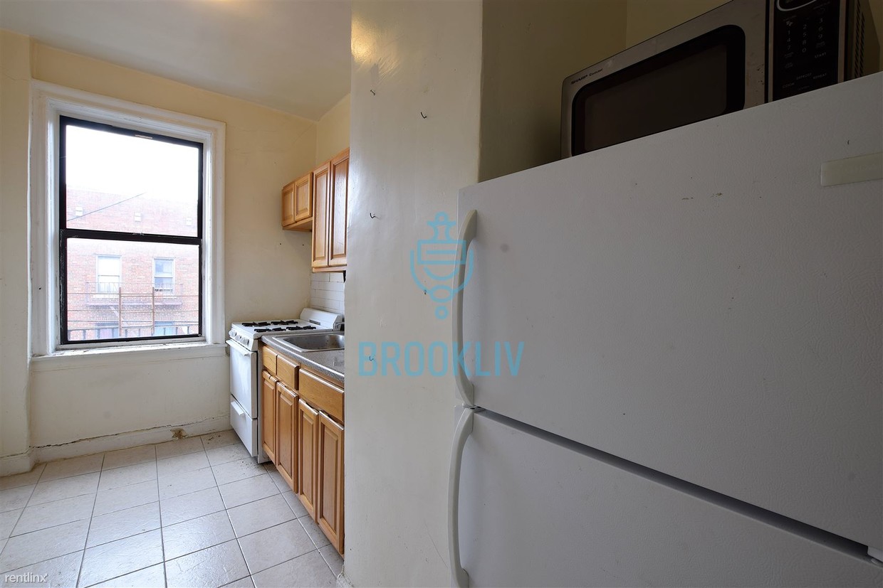 Primary Photo - 1 br, 1 bath Apartment - 280 E 21st St 6F
