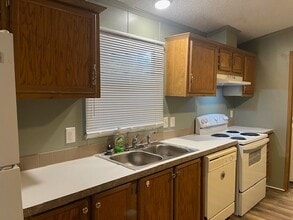 Building Photo - 13074 Pine Trail Ct