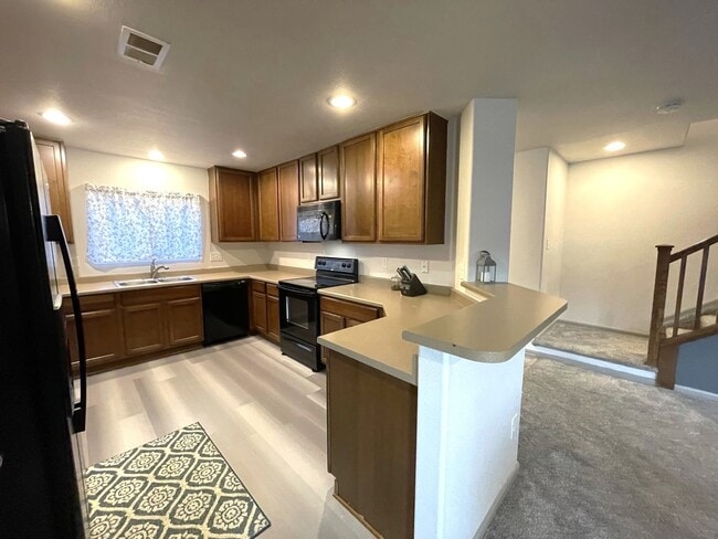 Building Photo - You won’t even believe all the space and t...