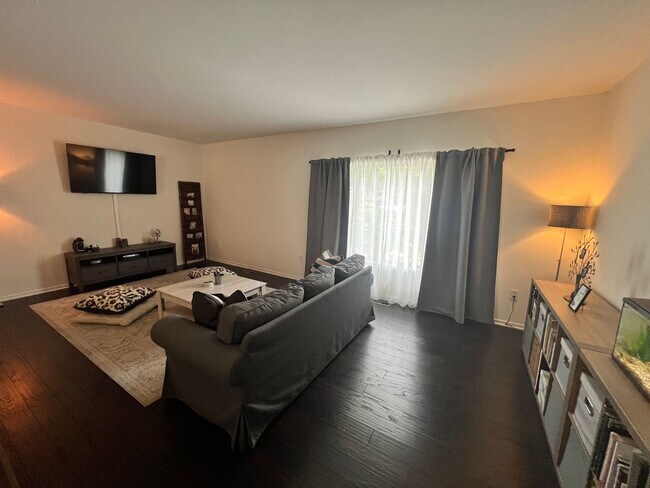 Foto del edificio - Lovely 3 BR/2.5 BA Townhome in Montgomery ...