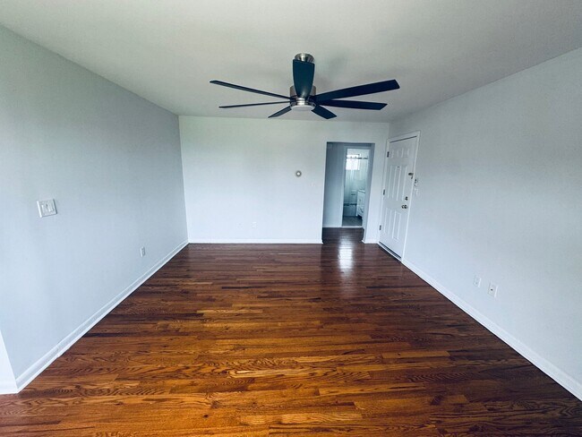 Foto del edificio - 100 Bergen Blvd