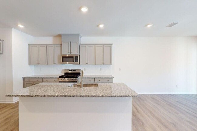 Foto del edificio - Charming 3BR Townhome in Monroe