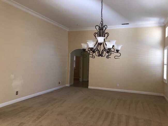 Building Photo - 550 Triple Crown Ct