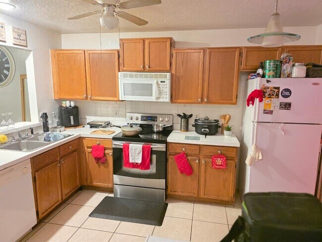 Foto del edificio - 2358 Water View Loop