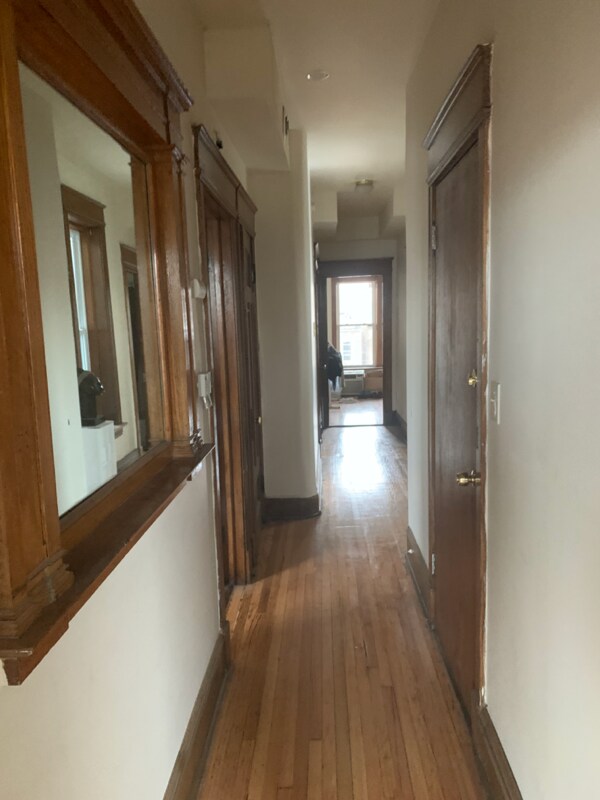Building Photo - 3358 S Giles Ave