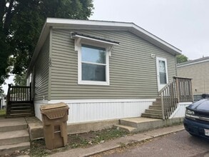 Building Photo - 260 Bunting Ln