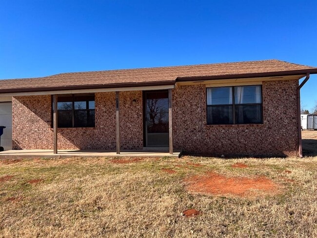 Building Photo - 928 N County Line Rd