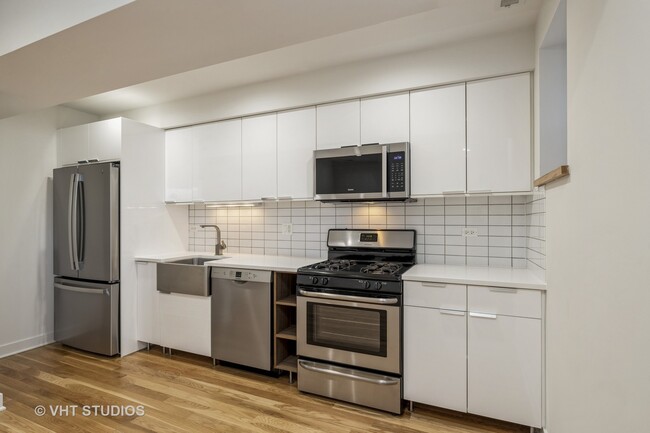 Foto del edificio - 4501 S Calumet Ave