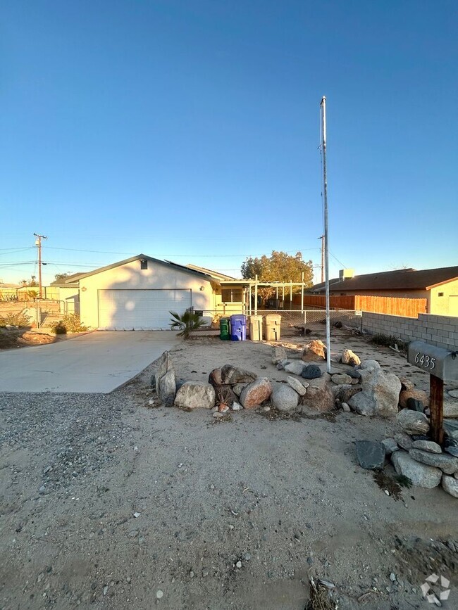 Building Photo - 6435 Cahuilla Ave