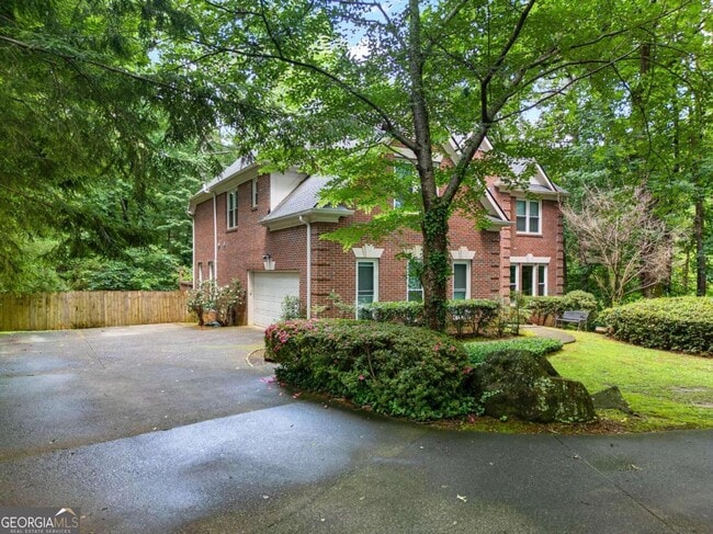 Building Photo - 4743 Dunwoody Club Dr