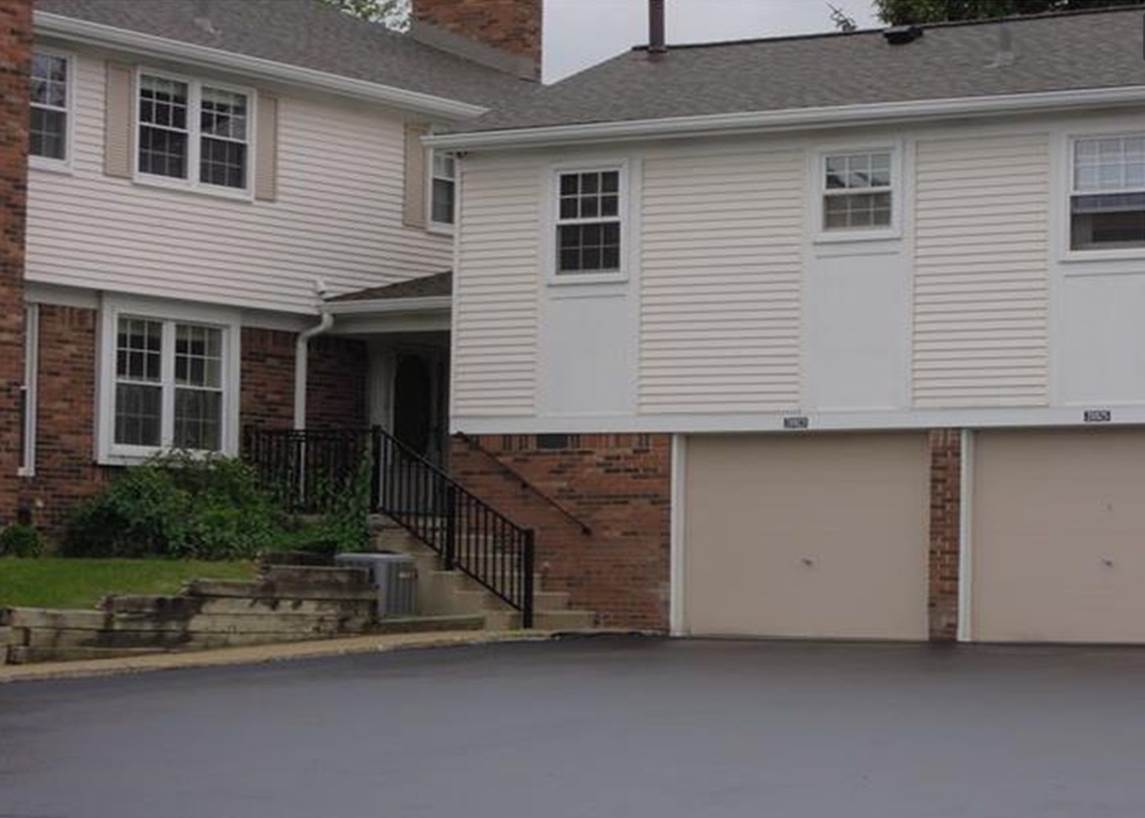 20923 E Glen Haven Cir, Northville, MI 48167 Condo for Rent in