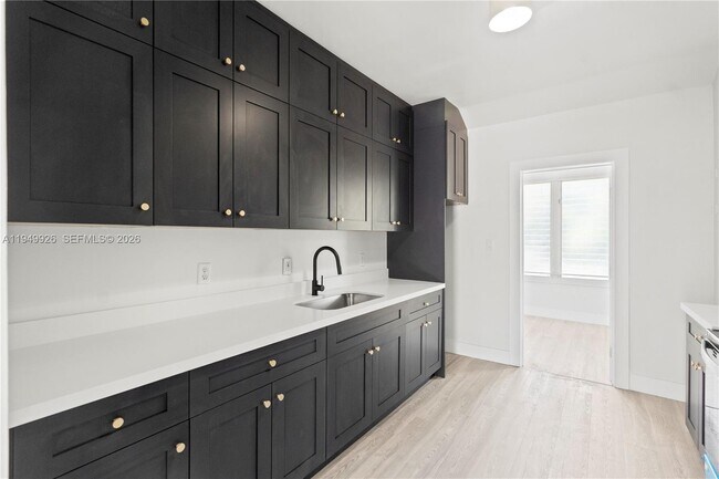 Foto del edificio - 113 NW 57th St