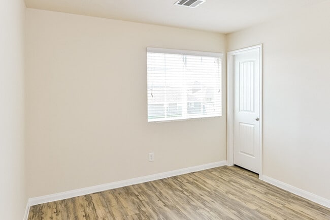 Building Photo - 13143 Italian Cypress Trail