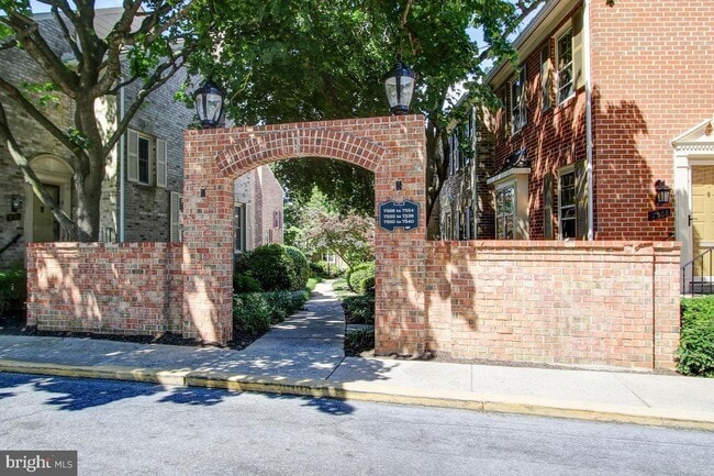 Building Photo - 7530 Westlake Ter