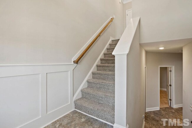 Building Photo - 986 Gateway Commons Cir