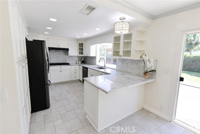 Building Photo - 25592 Leeward Dr