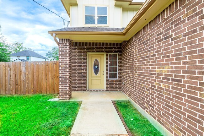 Foto del edificio - 25012 Armagh Rd