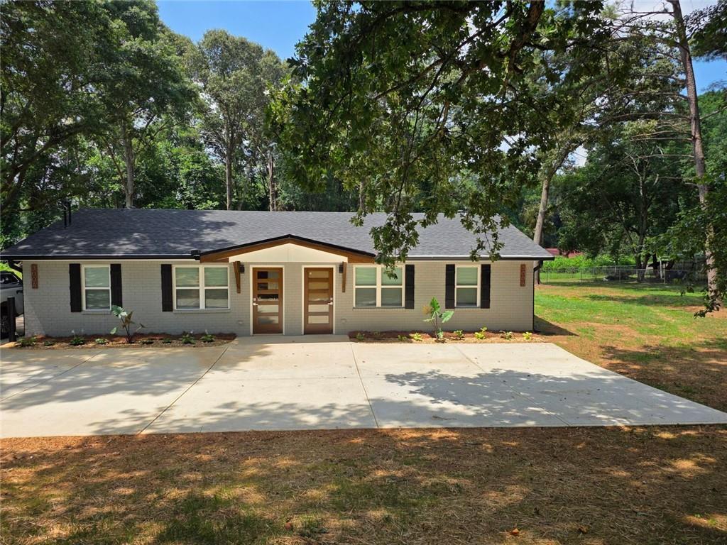 Foto principal - 300 Dallas Rd