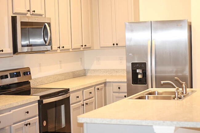Building Photo - 1264 Yellow Finch Dr