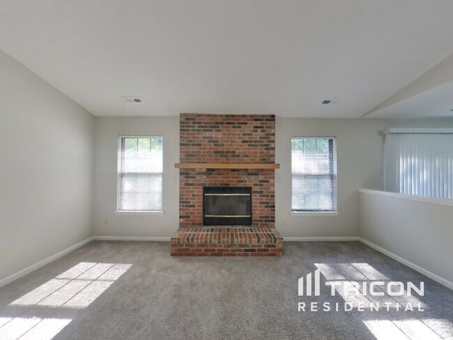 Building Photo - 5755 Rosemont Drive Indianapolis IN