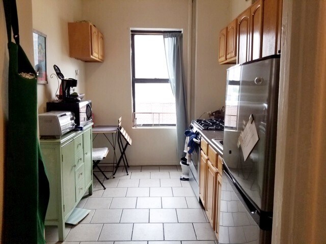 Building Photo - 540 W 189th St