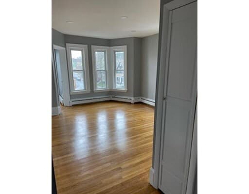 Building Photo - 48 Woodlawn St