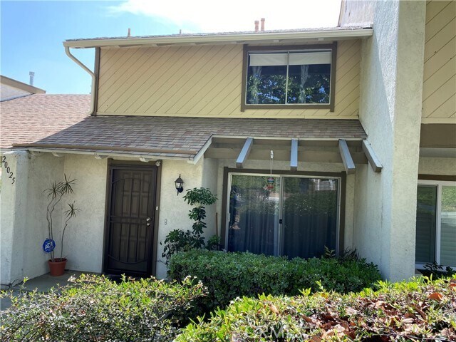 Foto principal - 20025 Esquiline Ave