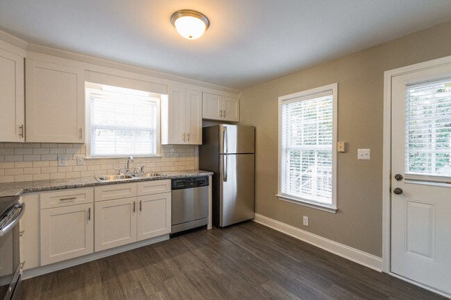 Building Photo - Peachers Mill Court