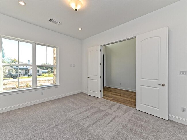 Foto del edificio - 270 Prairie Clover Dr
