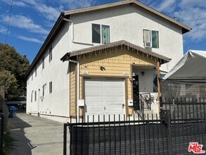 Building Photo - 1161 E 40th Pl