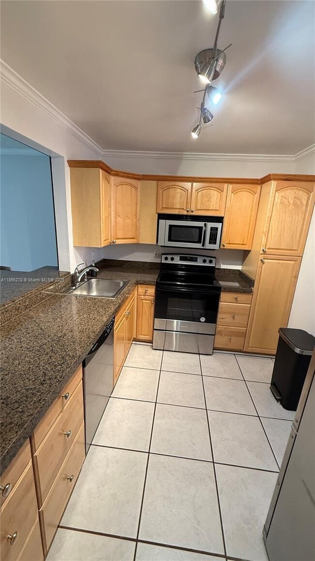 Foto del edificio - 8851 N New River Canal Rd