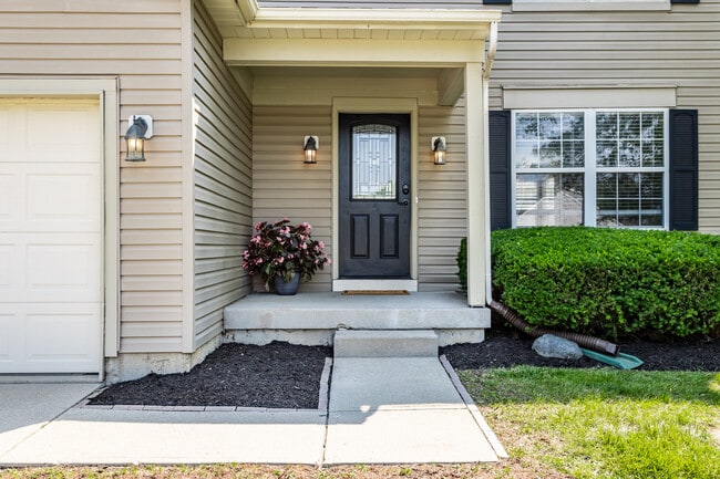 Building Photo - 13927 Harrison Pky
