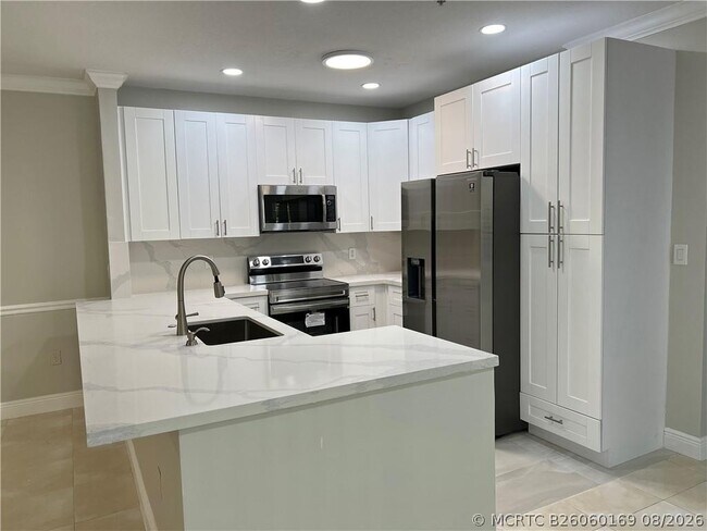 Foto del edificio - 4602 SW 160th Ave