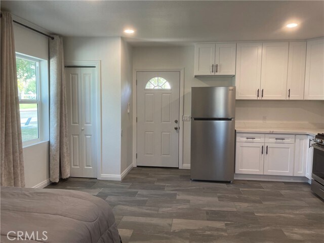 Foto del edificio - 3062 Monroe St