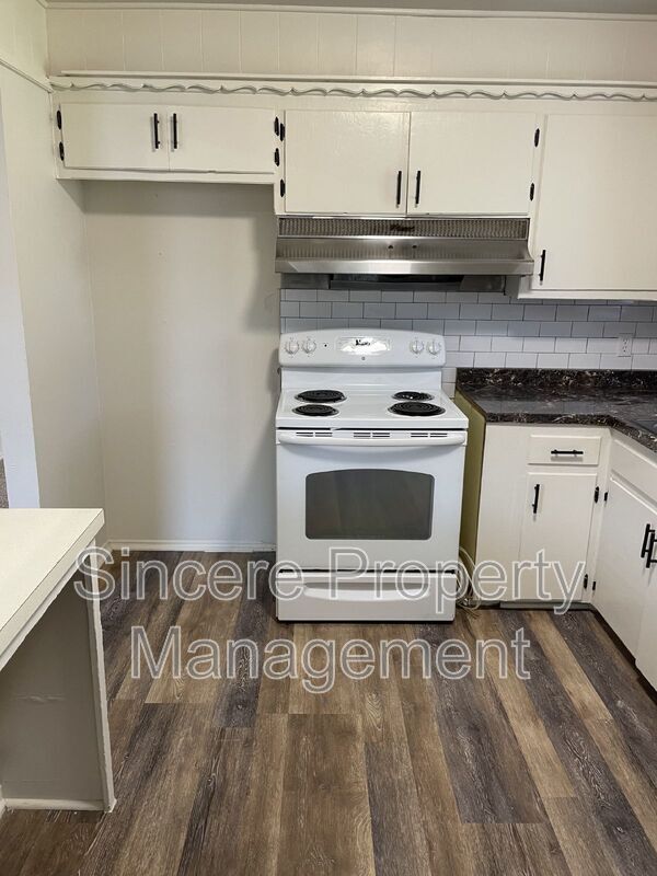 Foto del edificio - 2013 N College Ave