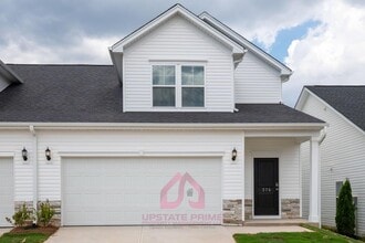 Building Photo - 376 Highline Trl