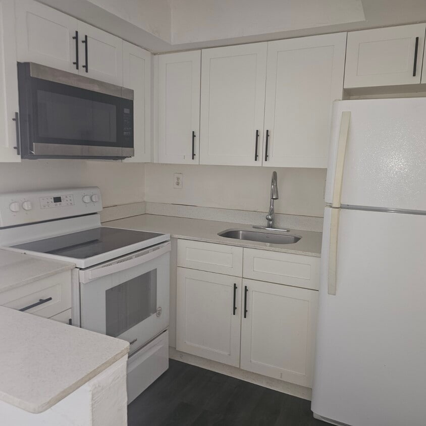 Building Photo - 5200 Pusey