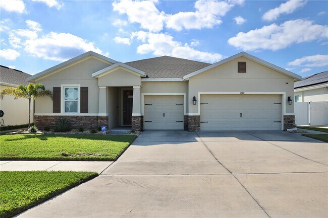 Foto del edificio - 1820 Veterans Dr.