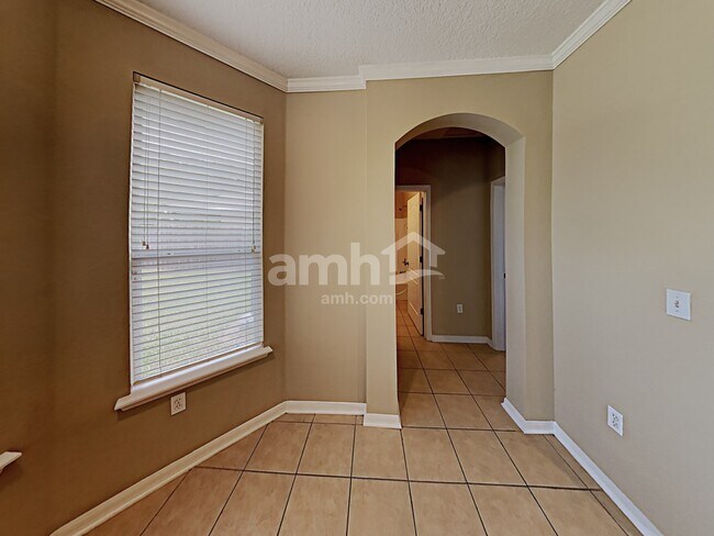 Foto del edificio - 13145 Tom Morris Dr