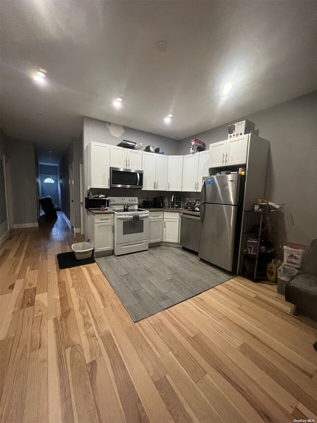 Primary Photo - 1322 Chisholm St