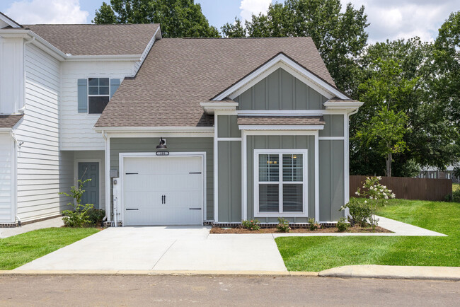 Building Photo - Harts Branch Townhomes