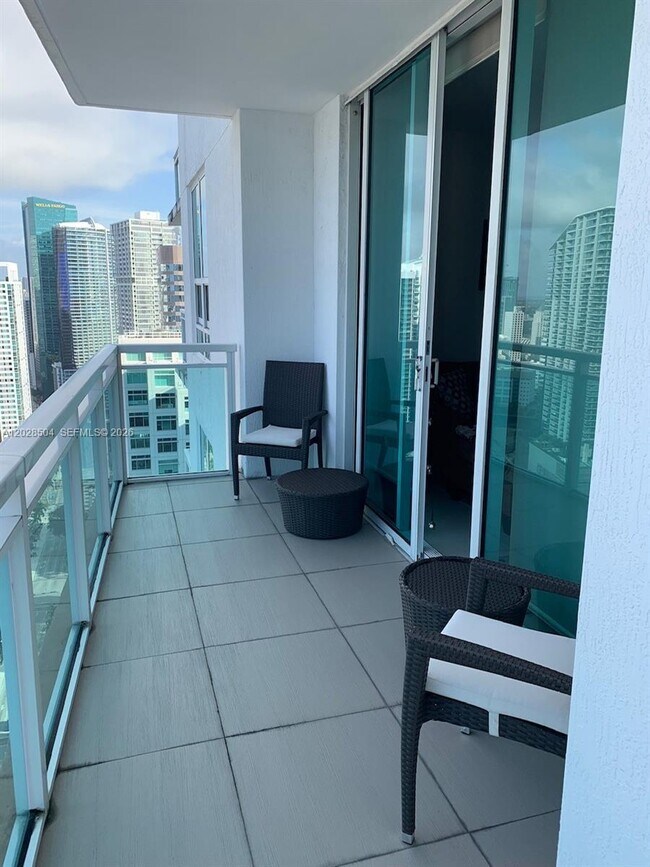 Building Photo - 951 Brickell Ave