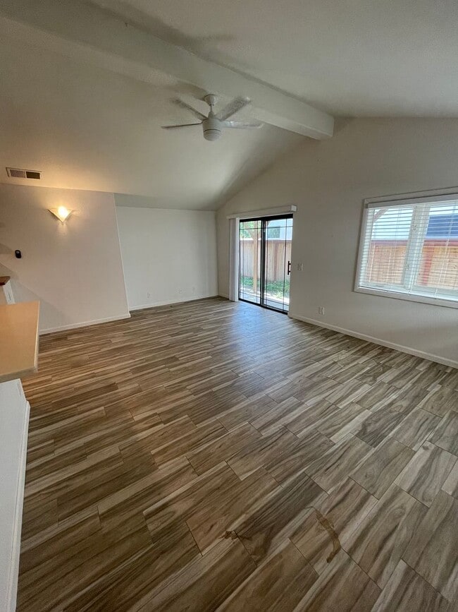 Building Photo - Beautiful Home in Pacific Beach