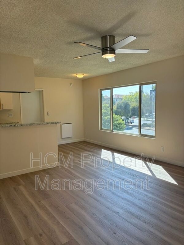 Foto del edificio - 1213 Venice Blvd.