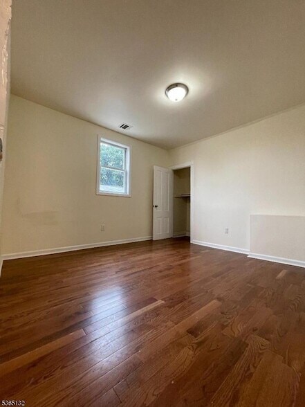 Foto del edificio - 133 Seymour Ave